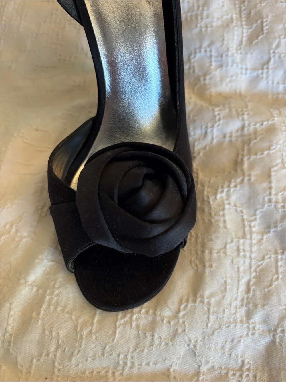 Stuart Weitzman Satin Black Heels with Floral Embellishment Size 8.5 - Picture 6 of 11
